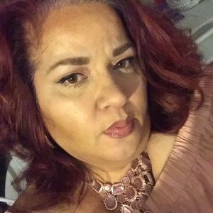 Meet your Posher, Lorrie